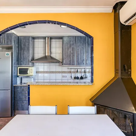 Mimosa Apartment *